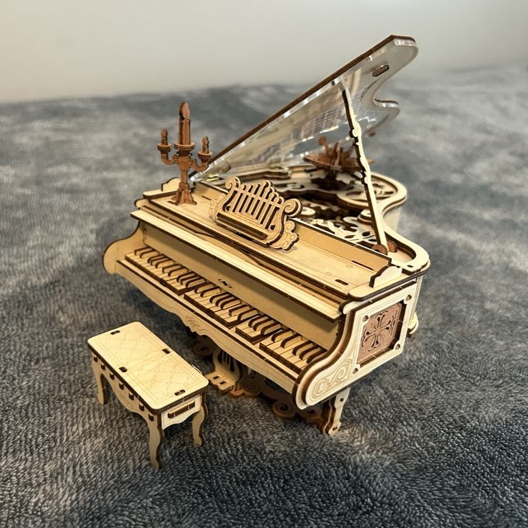 Gear Motion Physical Model